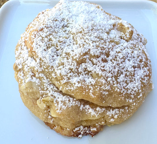 Apple Crumble Cookie